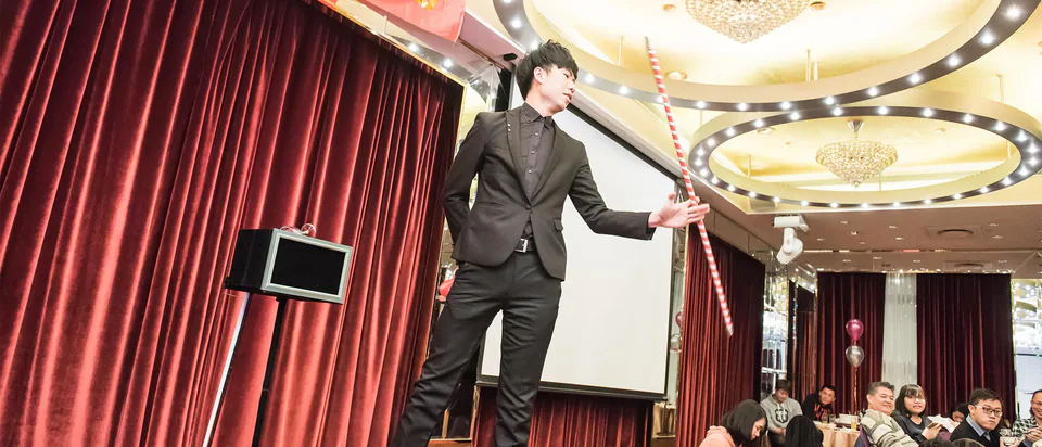 尾牙春酒舞台鴿子魔術演出